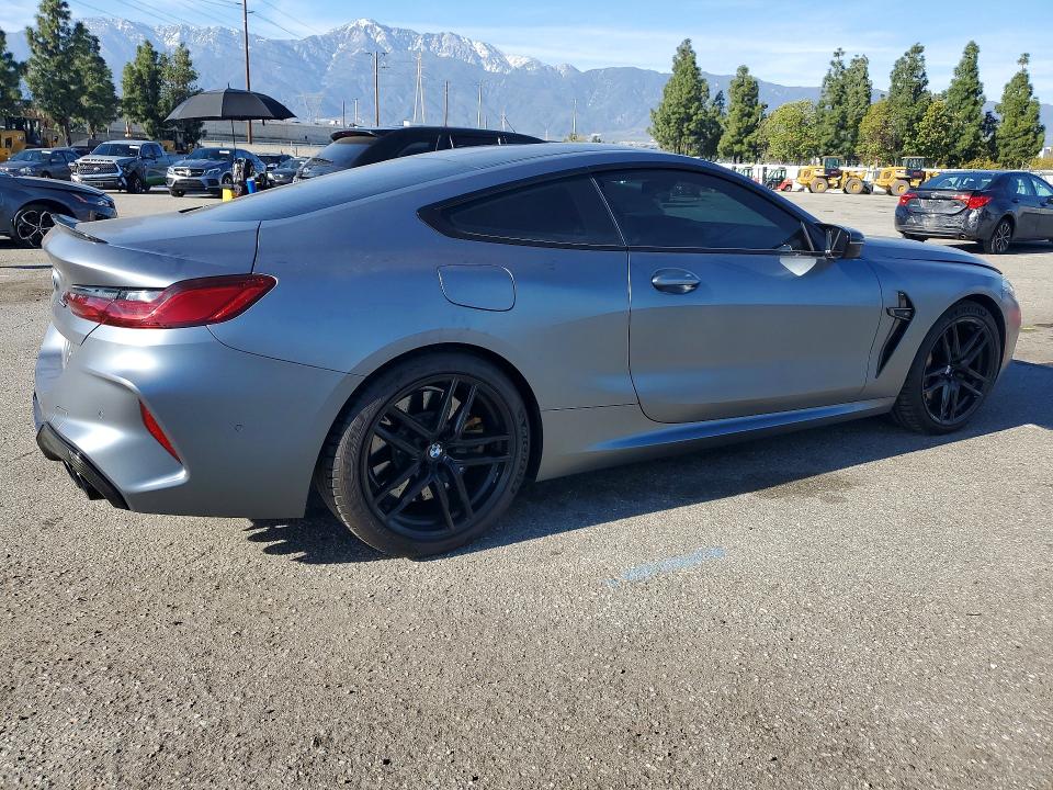 2020 BMW M8