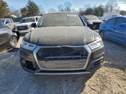 
										2018 Audi Q5 full									