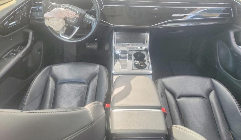 
								2021 Audi Q8 full									