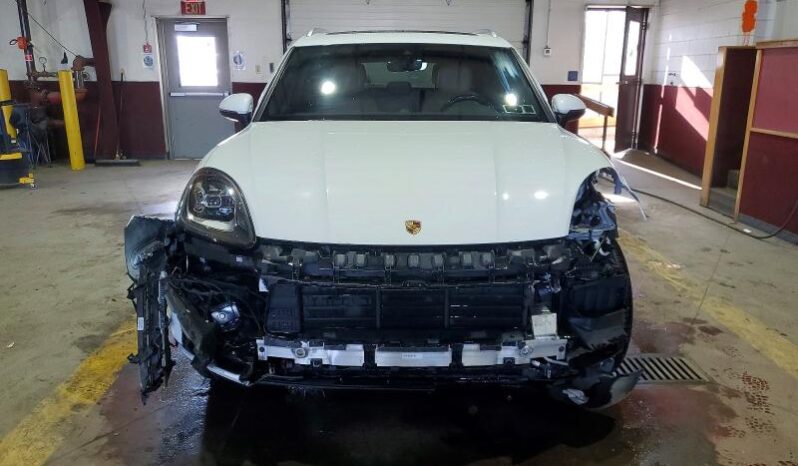 
								2019 Porsche Cayenne full									