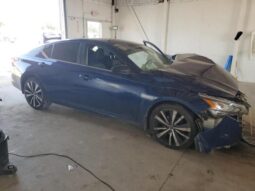 
										2021 Nissan Altima sr full									