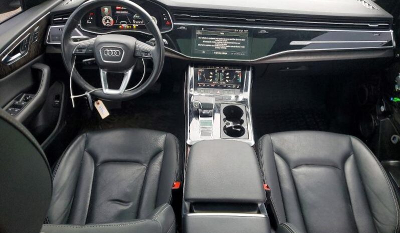 
								2022 Audi Q8 full									