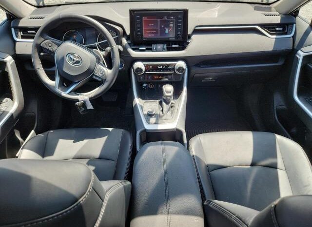 
								2022 Toyota Rav4 full									
