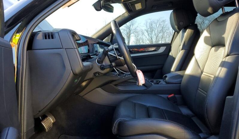 
								2024 Porsche Cayenne full									