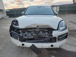 
										2021 Porsche Cayenne full									