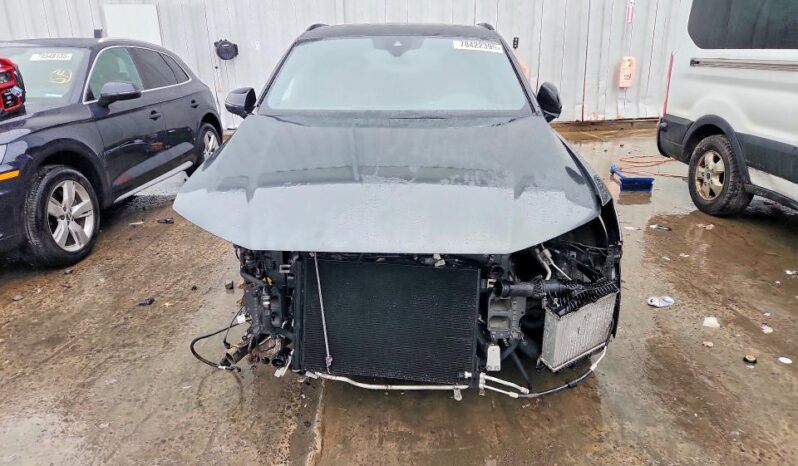 
								2022 Audi Sq7 full									