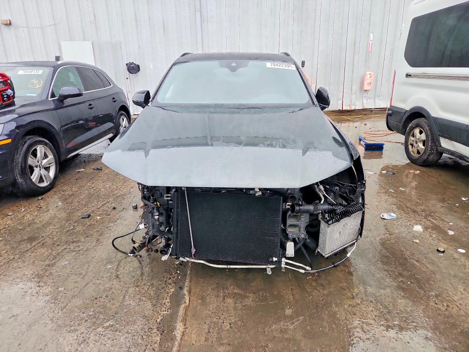 2022 Audi Sq7