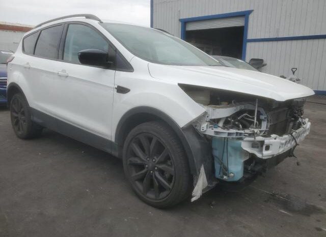 
								2019 Ford Escape se full									