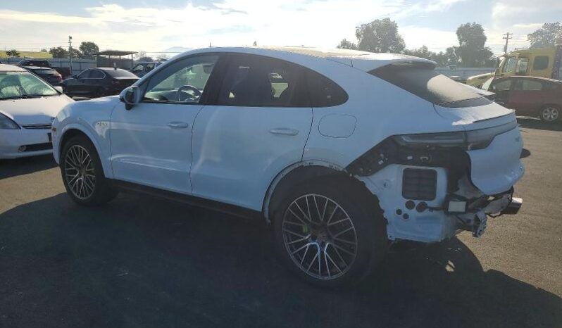 
								2022 Porsche Cayenne full									