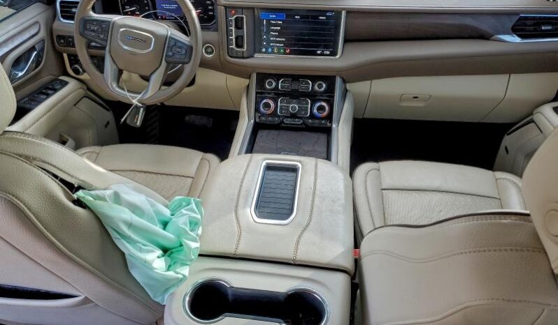 
								2021 Gmc Yukon full									