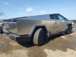 
										2024 Tesla Cybertruck full									