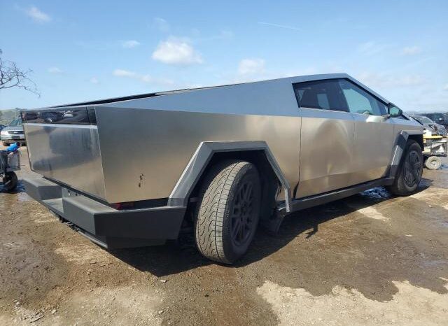 
								2024 Tesla Cybertruck full									