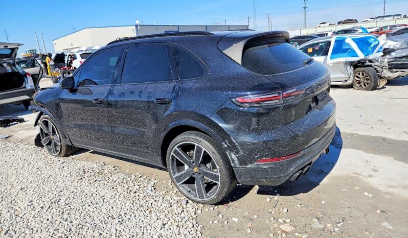 
								2019 Porsche Cayenne full									