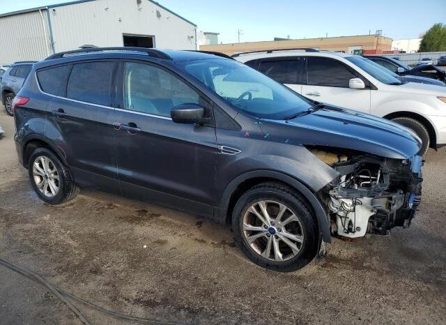 
								2016 Ford Escape se full									