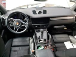 
										2023 Porsche Cayenne full									