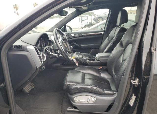 
								2015 Porsche Cayenne full									