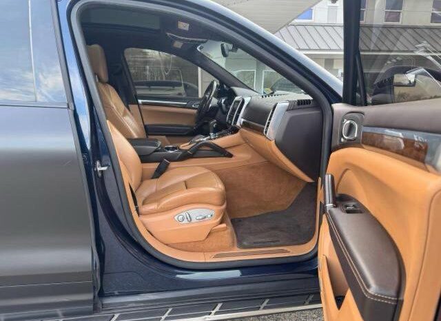 
								2013 Porsche Cayenne full									
