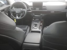 
										2019 Audi Q5 full									
