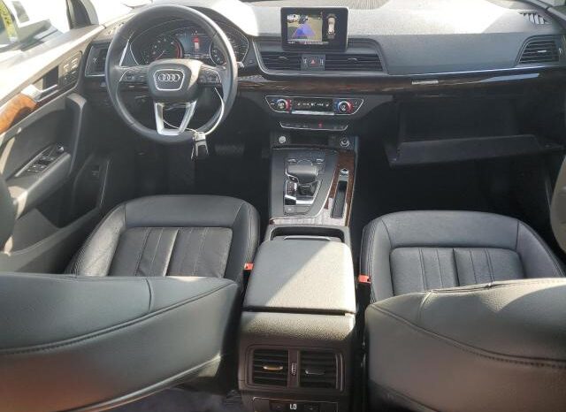 
								2020 Audi Q5 full									