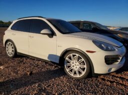 
										2012 Porsche Cayenne full									