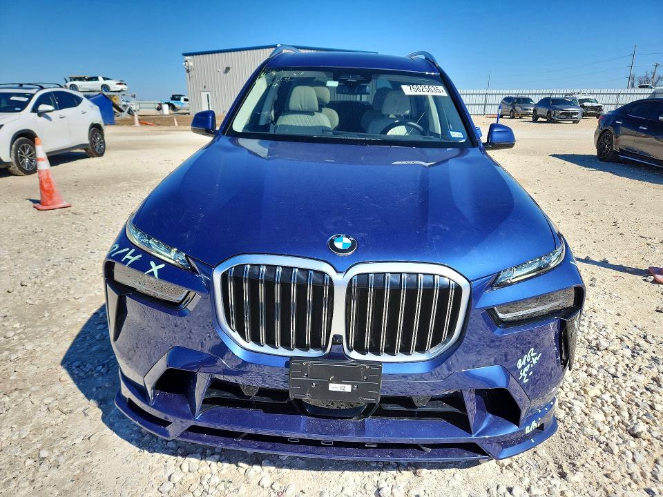 2024 BMW X7