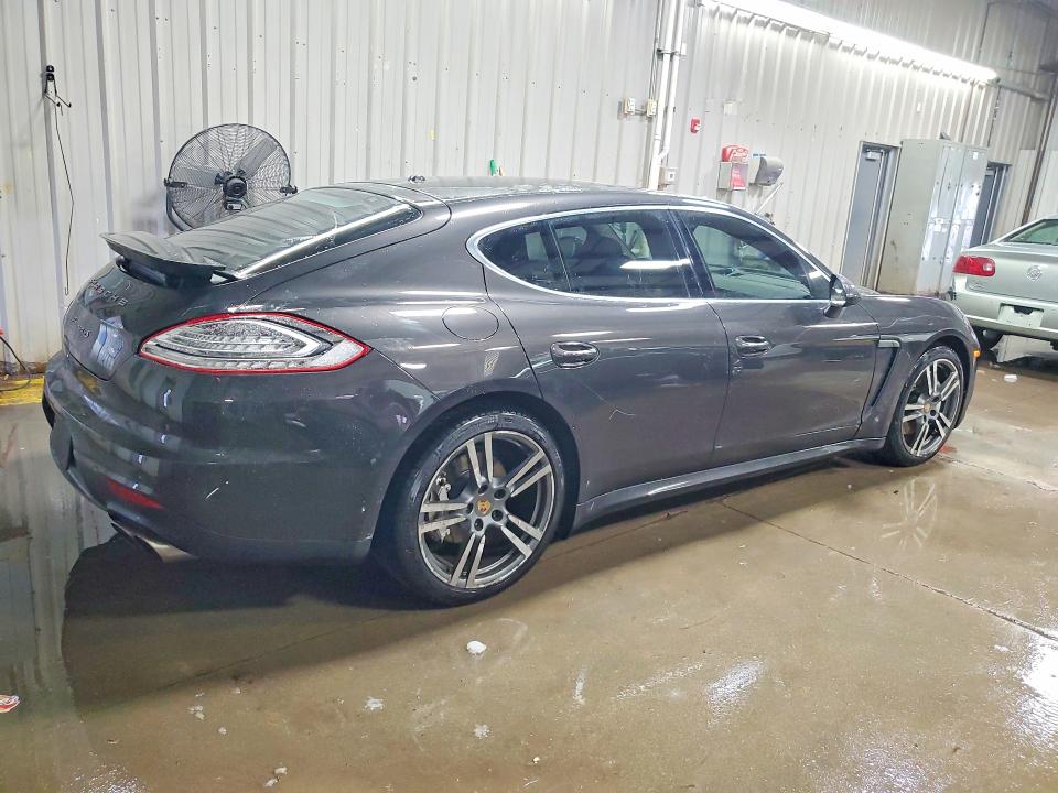 2015 Porsche Panamera