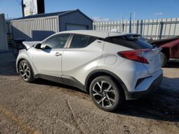 
										2019 Toyota C-hr full									