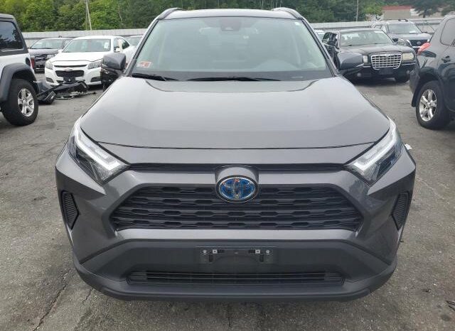 
								2022 Toyota Rav4 full									