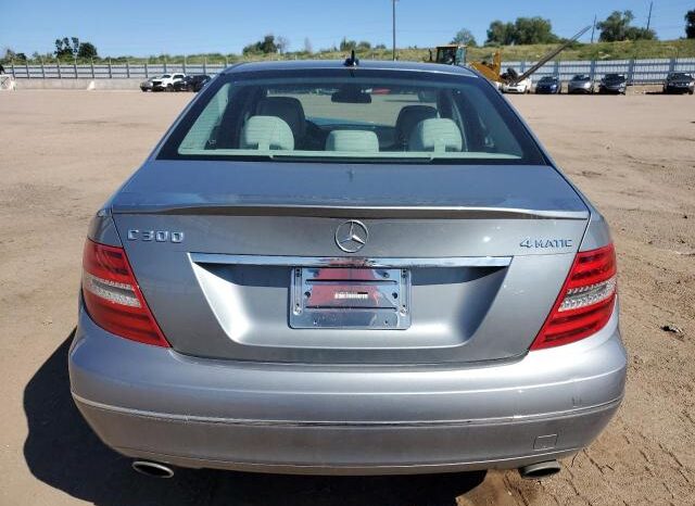 
								2013 Mercedes-benz C 300 4mat full									