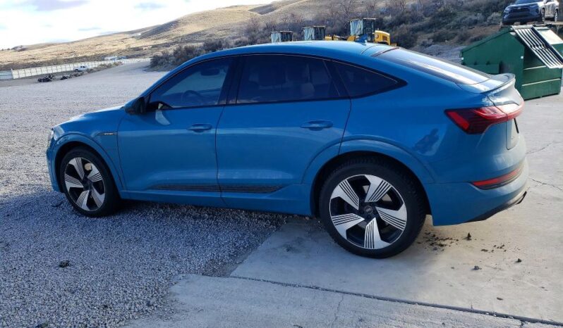 
								2021 Audi E-tron full									