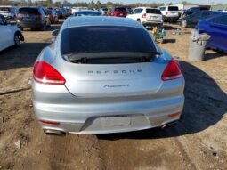 
										2016 Porsche Panamera full									