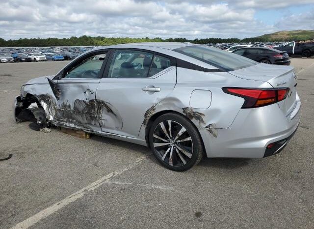 
								2022 Nissan Altima sr full									