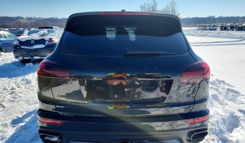 
								2018 Porsche Cayenne full									