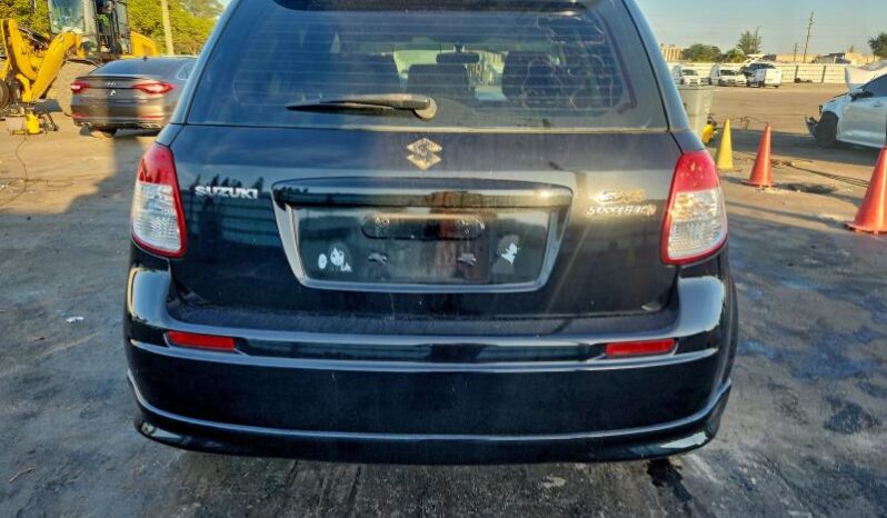 
								2011 Suzuki Sx4 full									