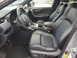 
										2020 Toyota Rav4 full									