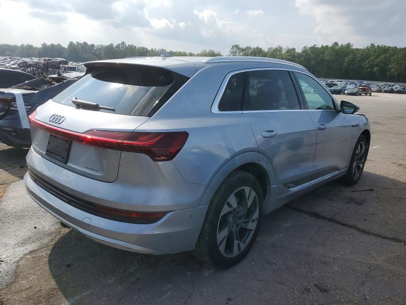 2022 Audi E-tron