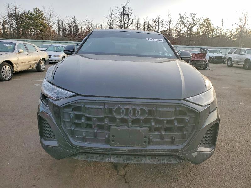 2025 Audi Q8