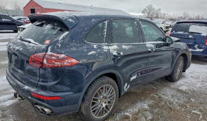 
								2018 Porsche Cayenne full									