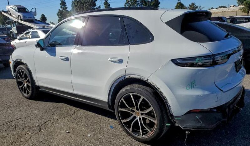 
								2022 Porsche Cayenne full									
