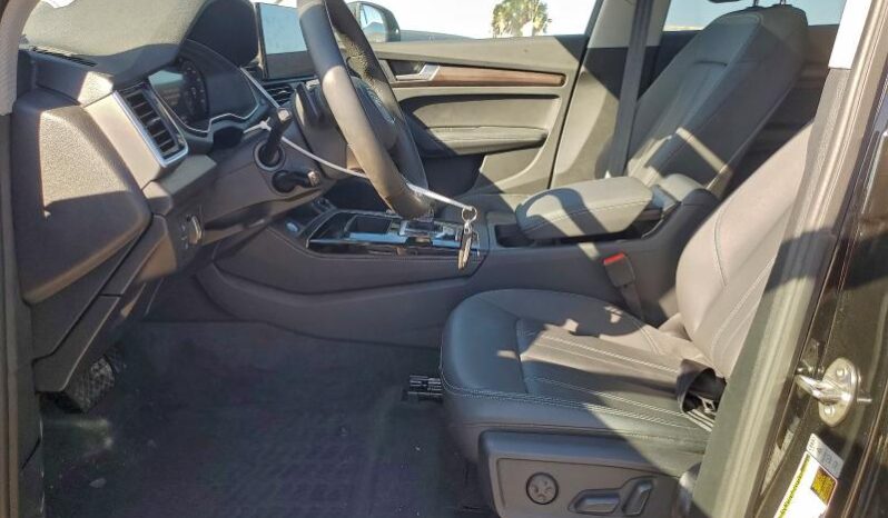 
								2023 Audi Q5 full									