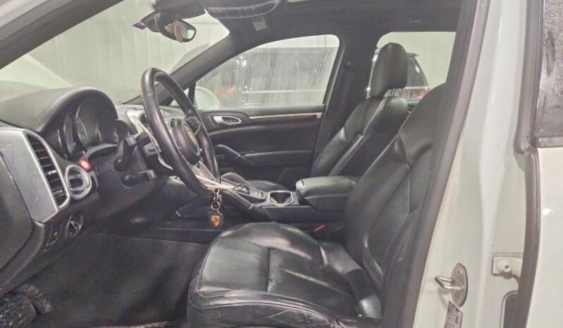 
								2016 Porsche Cayenne full									