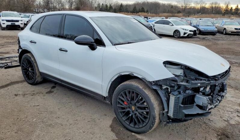 
								2019 Porsche Cayenne full									