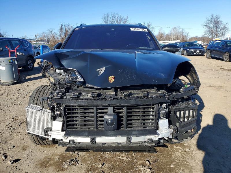 2024 Porsche Cayenne