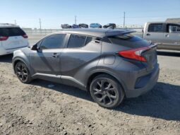 
										2018 Toyota C-hr full									