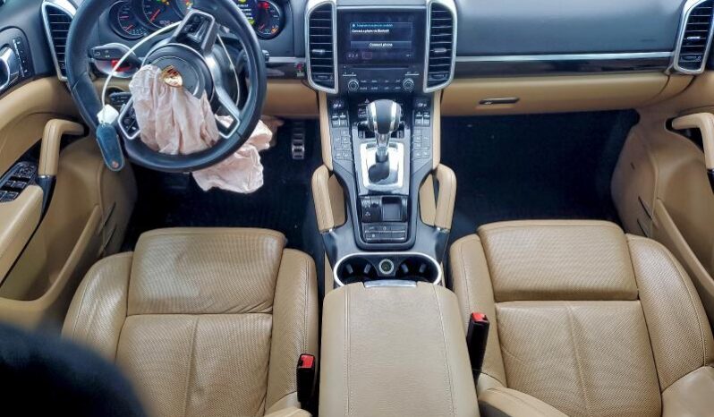 
								2018 Porsche Cayenne full									