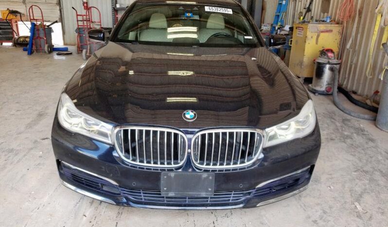 
								2017 BMW 7 series full									