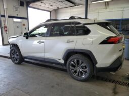 
										2022 Toyota Rav4 full									