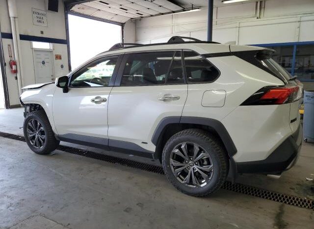 
								2022 Toyota Rav4 full									