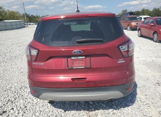 
								2017 Ford Escape se full									