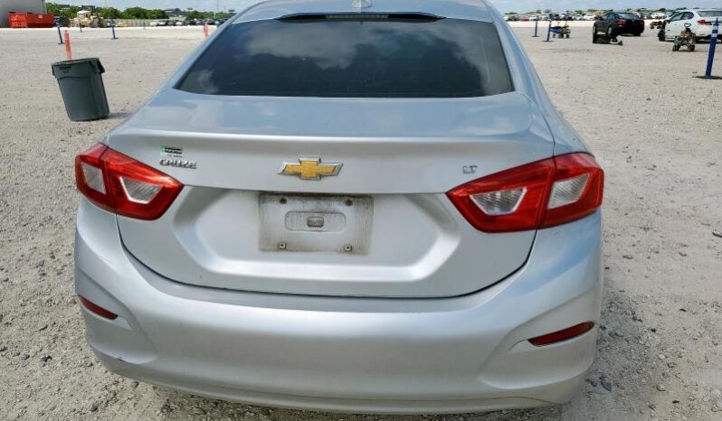 
								2017 Chevrolet Cruze full									